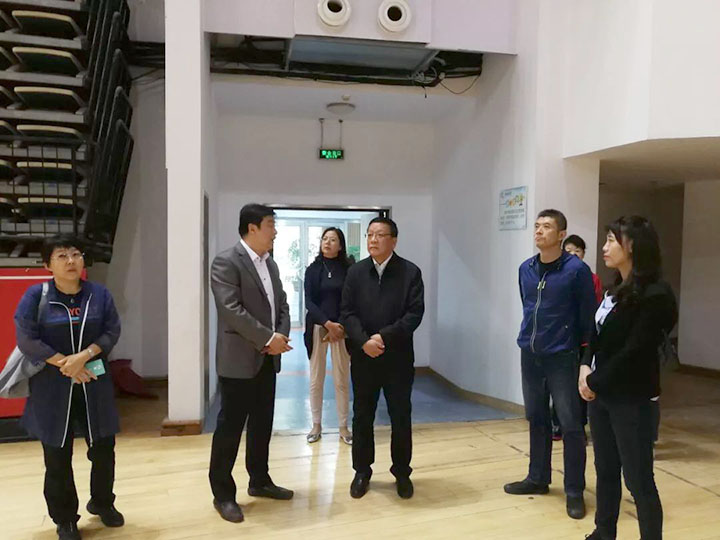包头市政府副市长白清元一行调研考察无锡体育中心